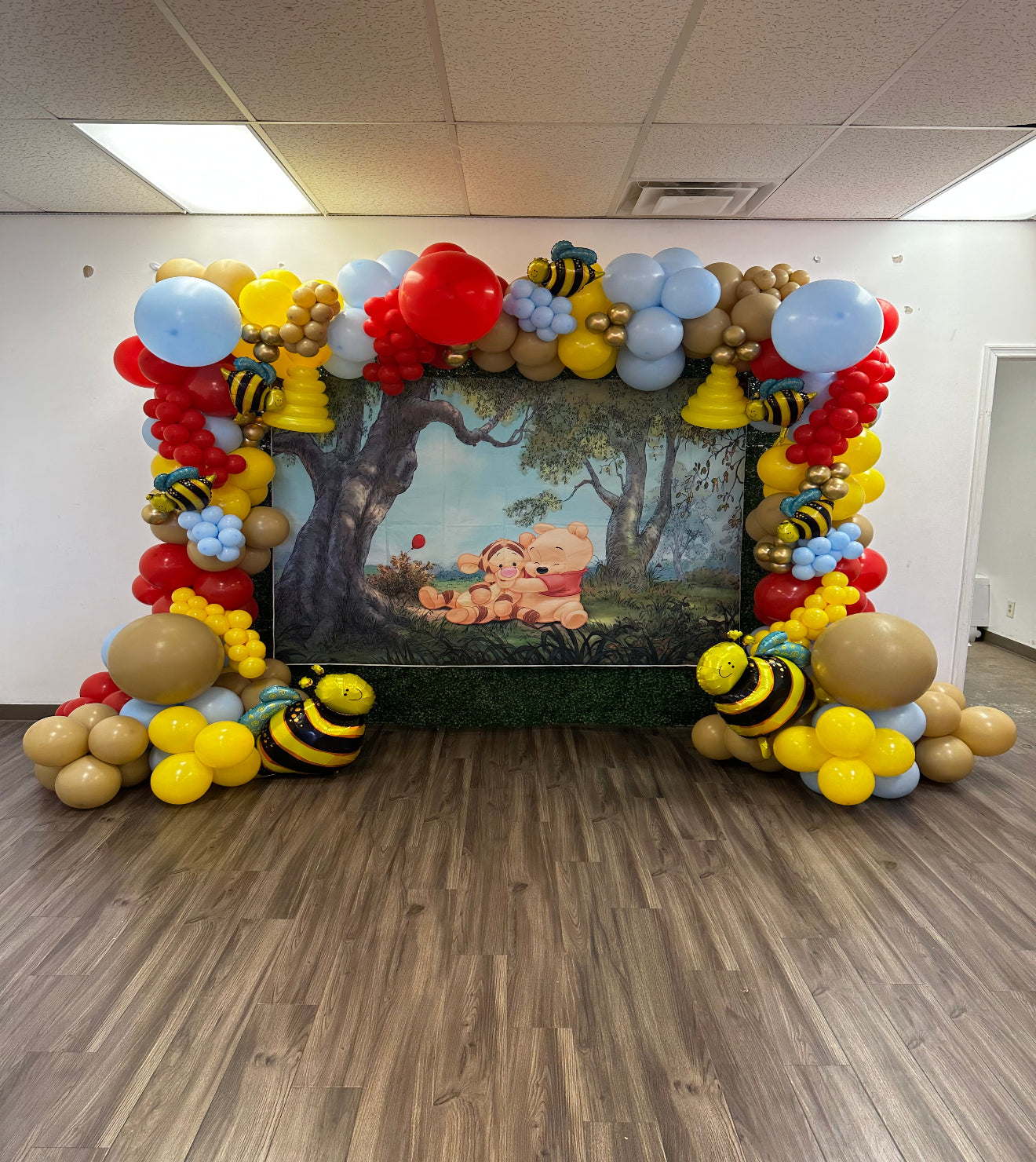Themed balloon arch