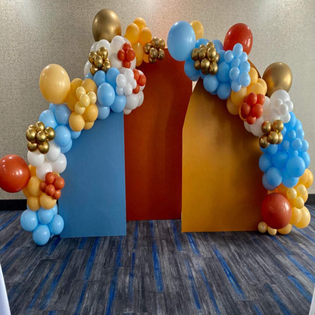 deluxe-balloon-garland--with-gold-balloons-weddings-parties-blissful-journeys